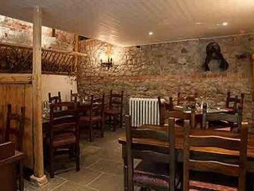 The Lamb Inn Марлборо Экстерьер фото