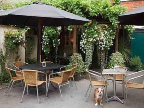 The Lamb Inn Марлборо Экстерьер фото