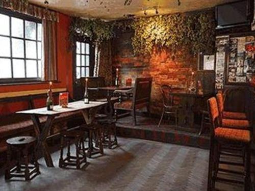 The Lamb Inn Марлборо Экстерьер фото