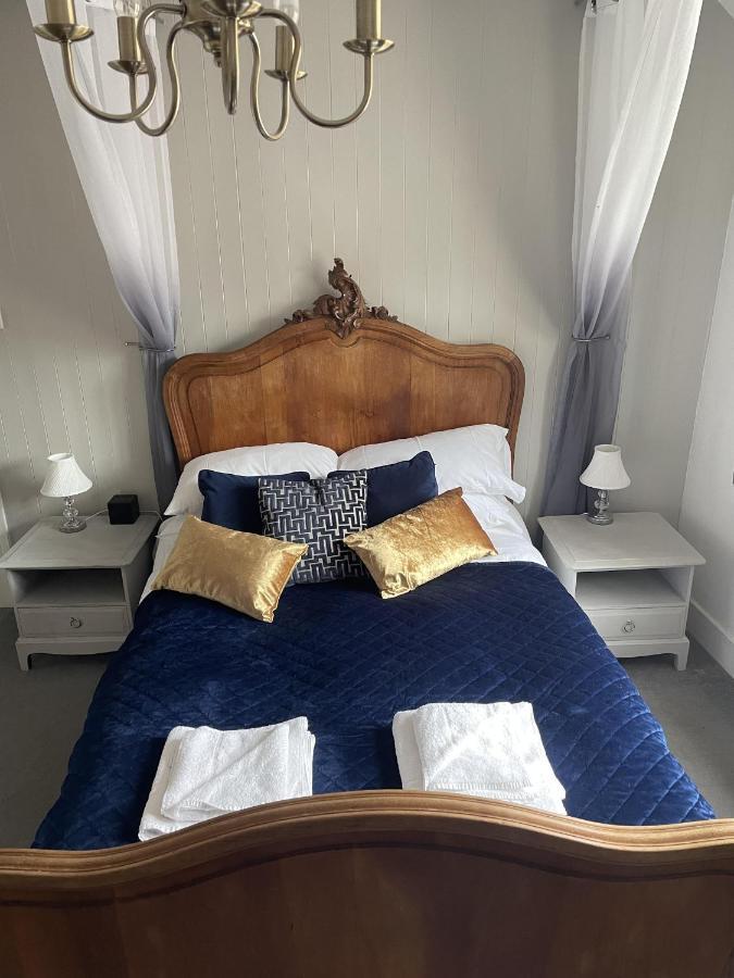 The Lamb Inn Марлборо Экстерьер фото